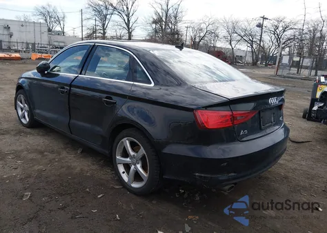 2015 Audi A3 2.0T Premium z USA, uszkodzony, nr VIN WAUBFGFF4F1068166